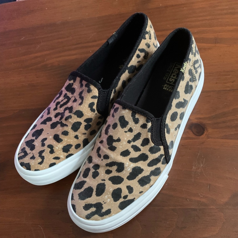 Adorably Comfy Keds! 🖤